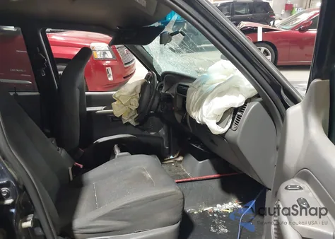 2002 Ford Explorer Sport Trac z USA, uszkodzony, nr VIN 1FMZU67E22UD40564